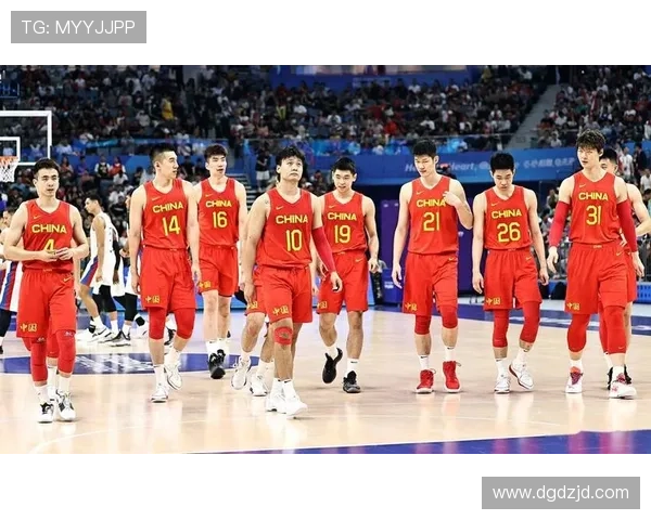 中国男篮冲击巴黎奥运会资格赛战斗激烈球员状态备受关注