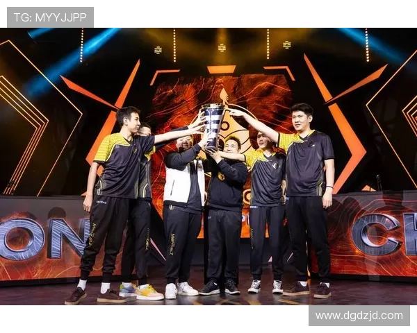 《全球电竞赛事激战正酣 国内战队表现亮眼 引领新一轮电竞热潮》