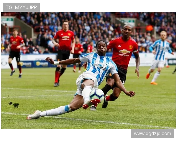 哈德斯菲尔德俱乐部宣布重组计划力争重返英冠赛场重塑辉煌 哈德斯菲尔德俱乐部宣布重组计划力争重返英冠赛场重塑辉煌