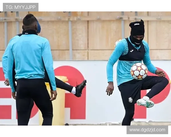 比利亚雷亚尔迎战强敌誓夺胜利球队上下信心高涨备战充分