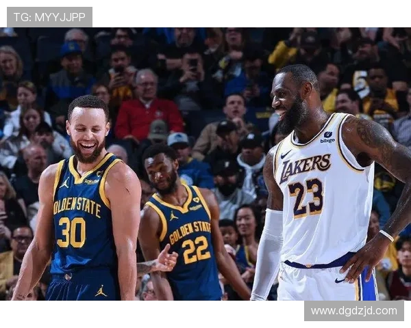 詹姆斯率湖人加时险胜勇士 库里空砍45分难救主全场高燃瞬间回顾