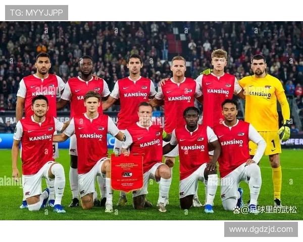 欧洲豪门激战正酣新星闪耀改写今夜绿茵格局巅峰对决再掀高潮时刻