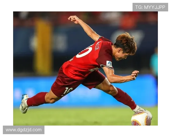 欧洲劲旅大战再起国家队新星闪耀国际赛场焦点不断表现引发球迷热议