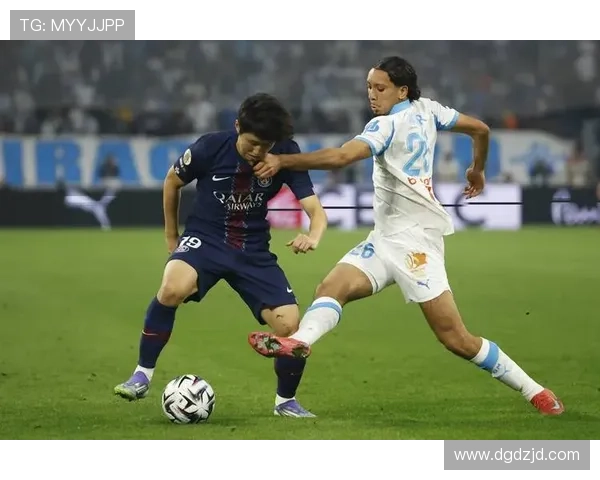 马赛俱乐部历史辉煌与未来发展探索：从足球文化到全球影响力的演变